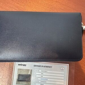 BURBERRY Blue LONG WALLET in
SAFFIANO LEATHER